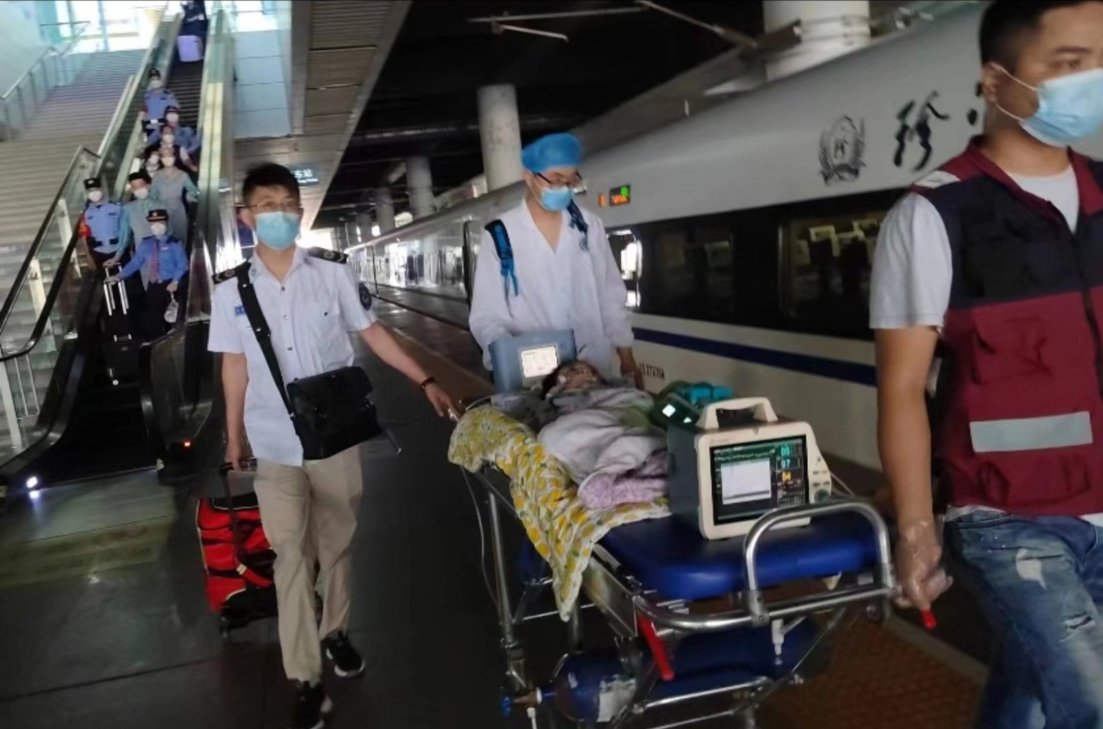 武乡县高铁转运公司